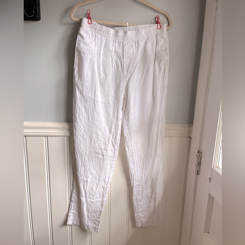 Size small white H&M 100% linen pants in perfect condition